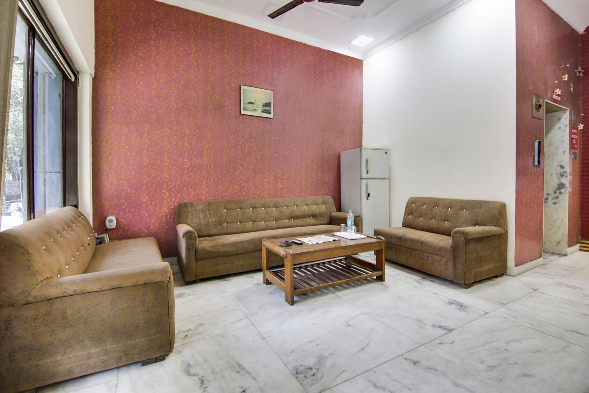 Hotel O Sunshine Palace Delhi  Exterior photo
